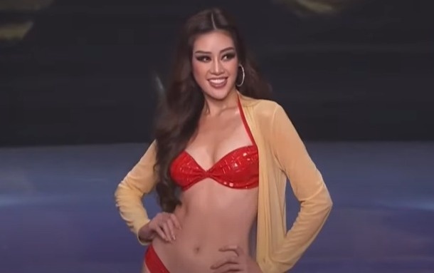 khanh van dien bikini anh 1