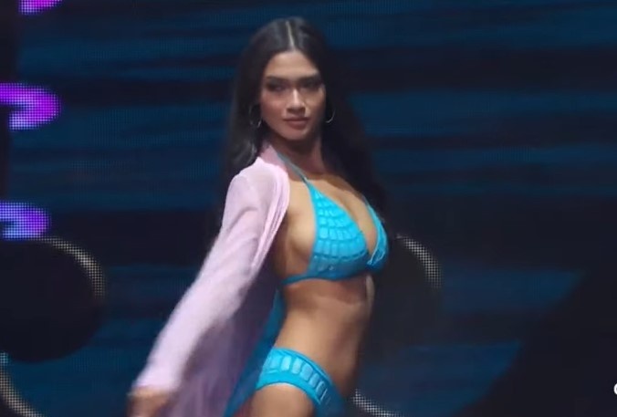 khanh van dien bikini anh 4