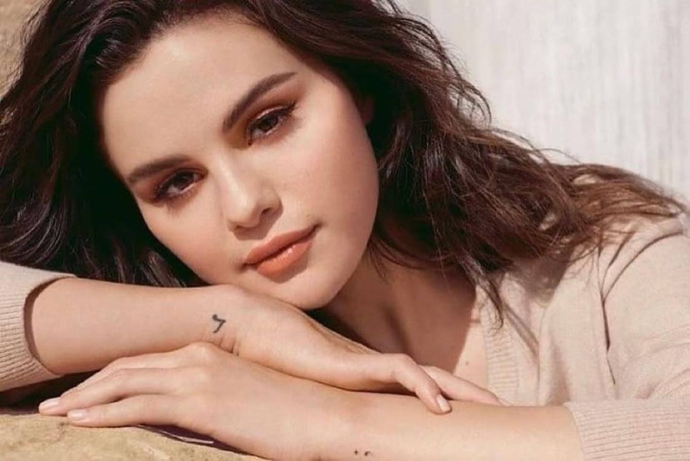 Ly do nghe si cat dut quan he voi cha me hinh anh