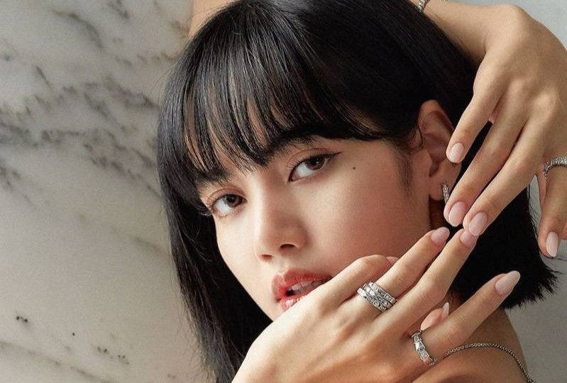 Bo suu tap do hieu, xe sang cua sao Han hinh anh