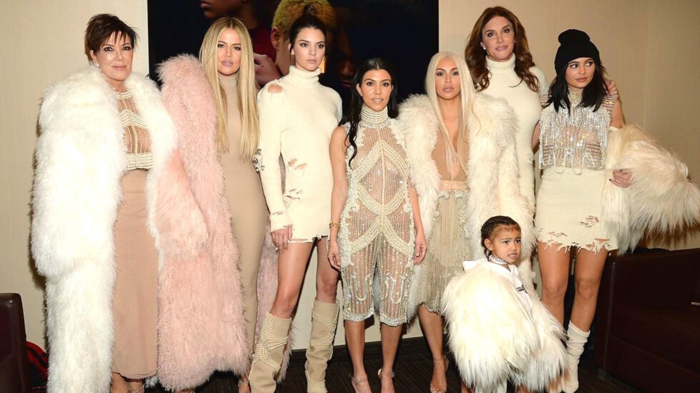 de che ty USD cua Kim Kardashian anh 1