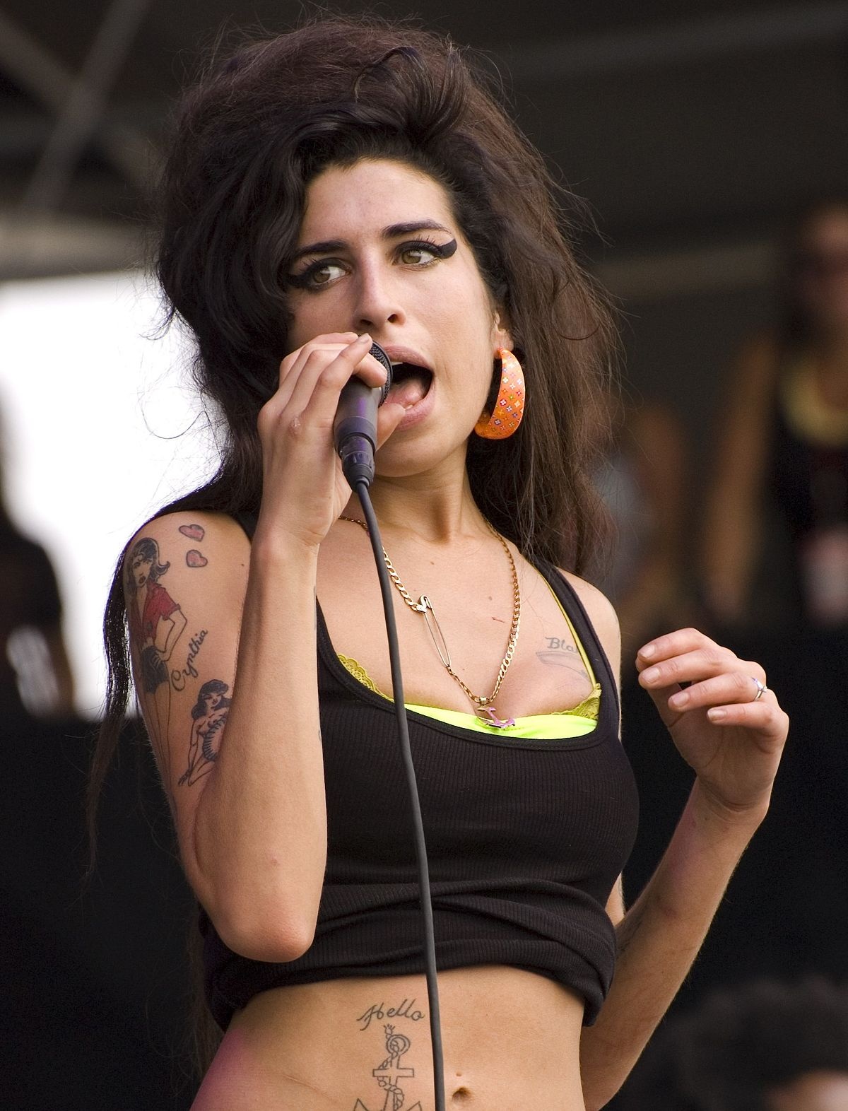 su that ve Amy Winehouse anh 2