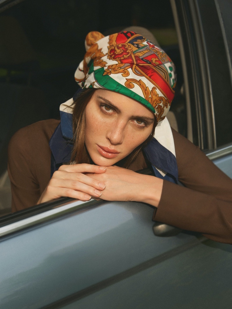 nguoi mau chuyen gioi noi tieng anh 13