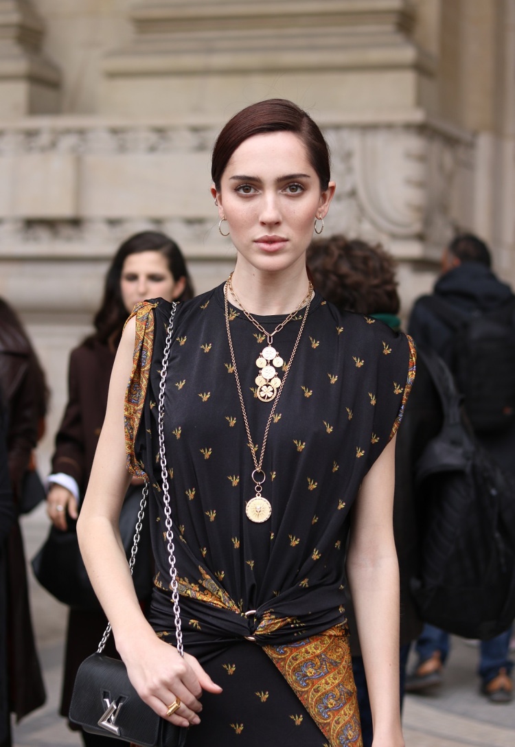 nguoi mau chuyen gioi noi tieng anh 14