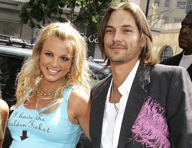 Chong cu loi dung Britney Spears nhieu nam hinh anh