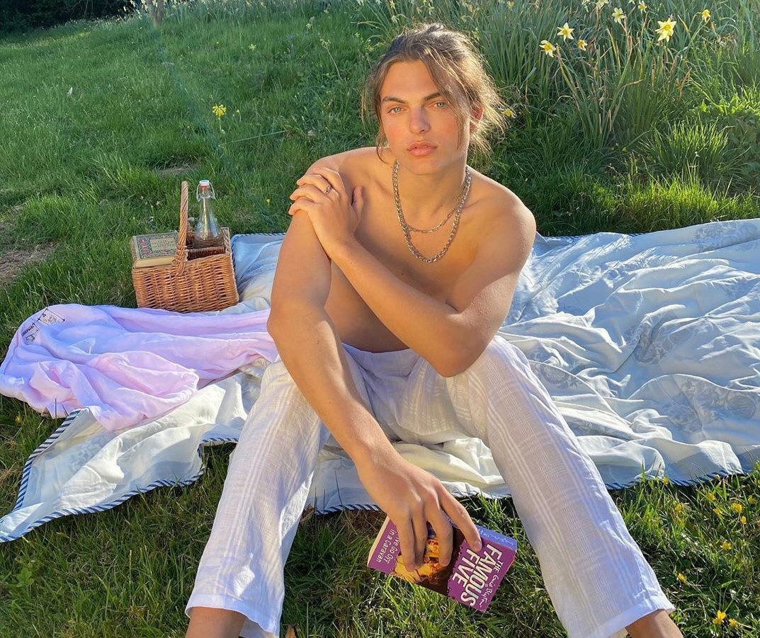 bi kịch của Damian Hurley ảnh 3 bi kich cua Damian Hurley anh 3