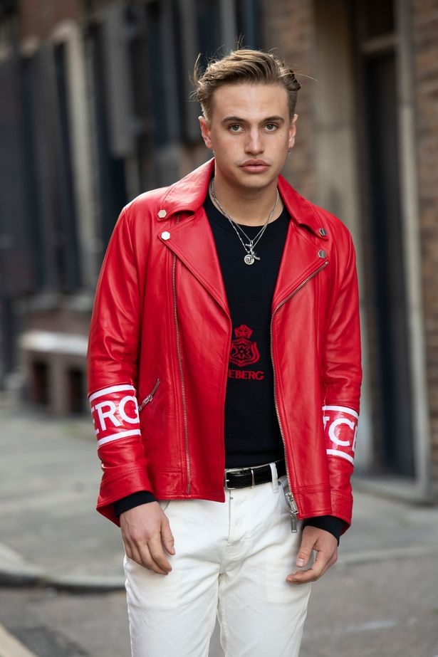 Daniel Mickelson dot tu anh 1