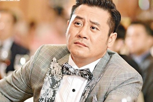 Tai tu TVB that nghiep phai livestream ban hang hinh anh