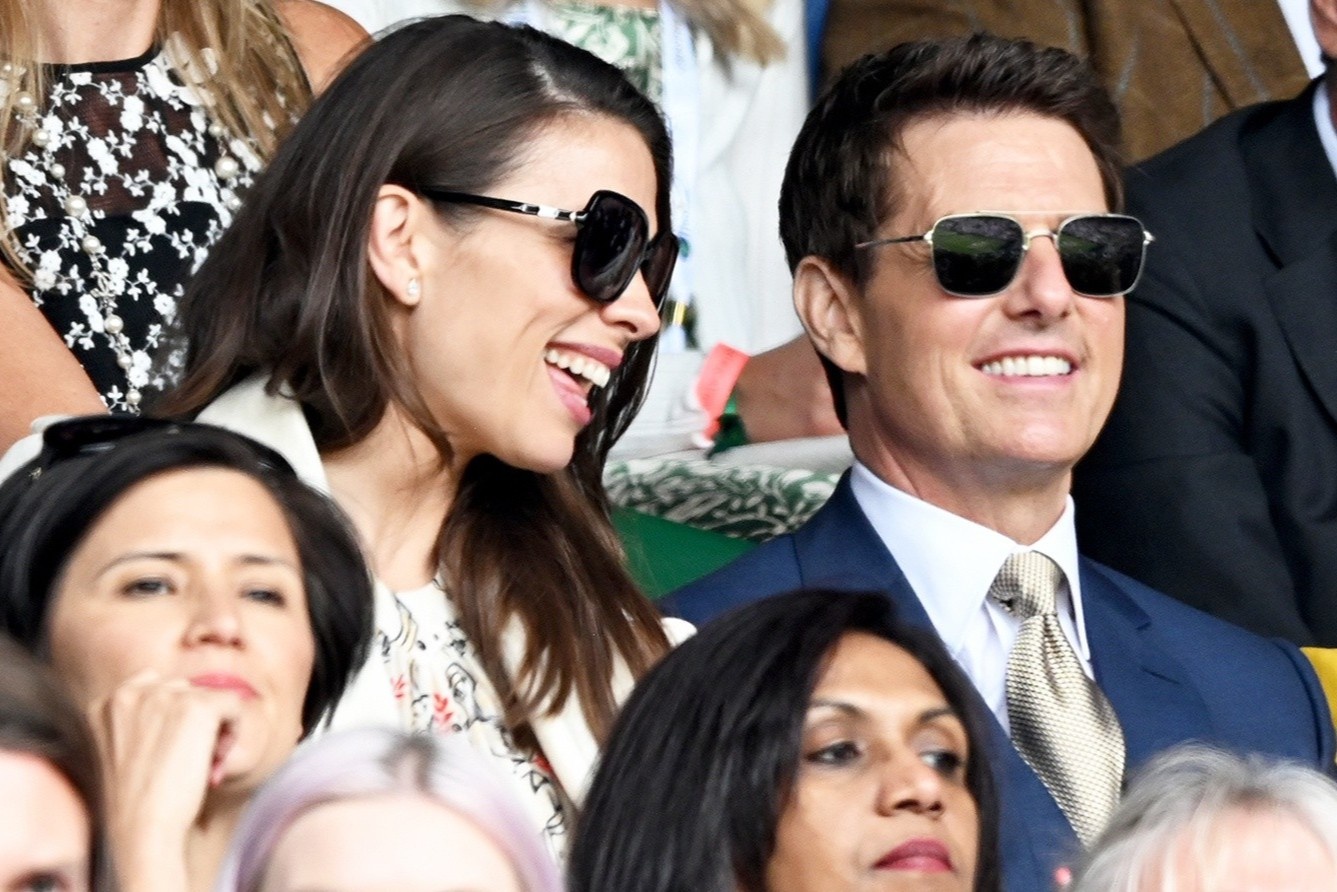 Tom Cruise di xem quan vot voi ban dien hinh anh