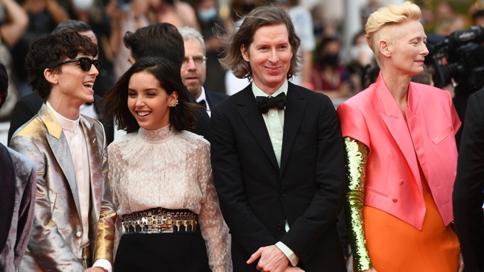 Cannes kiem tra Covid-19 anh 1