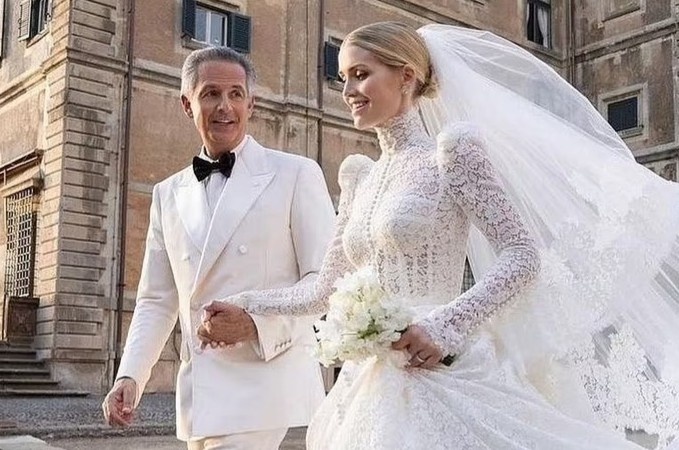 Anh cuoi cua chau gai Cong nuong Diana va ty phu 62 tuoi hinh anh