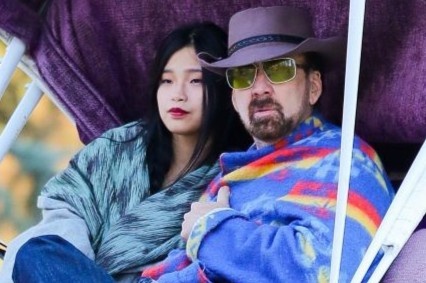 Nicolas Cage muon mua lai biet thu cu hinh anh