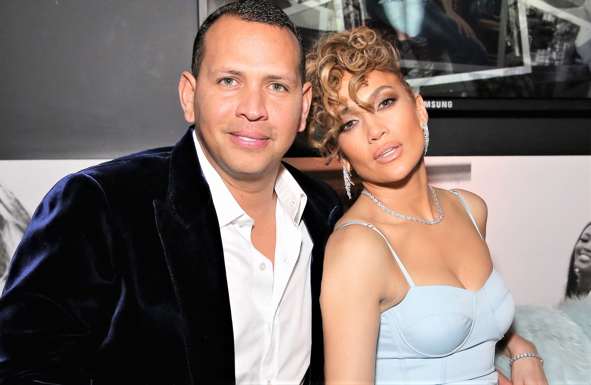 Phan ung cua ban trai cu sau khi Jennifer Lopez xoa sach anh chung hinh anh