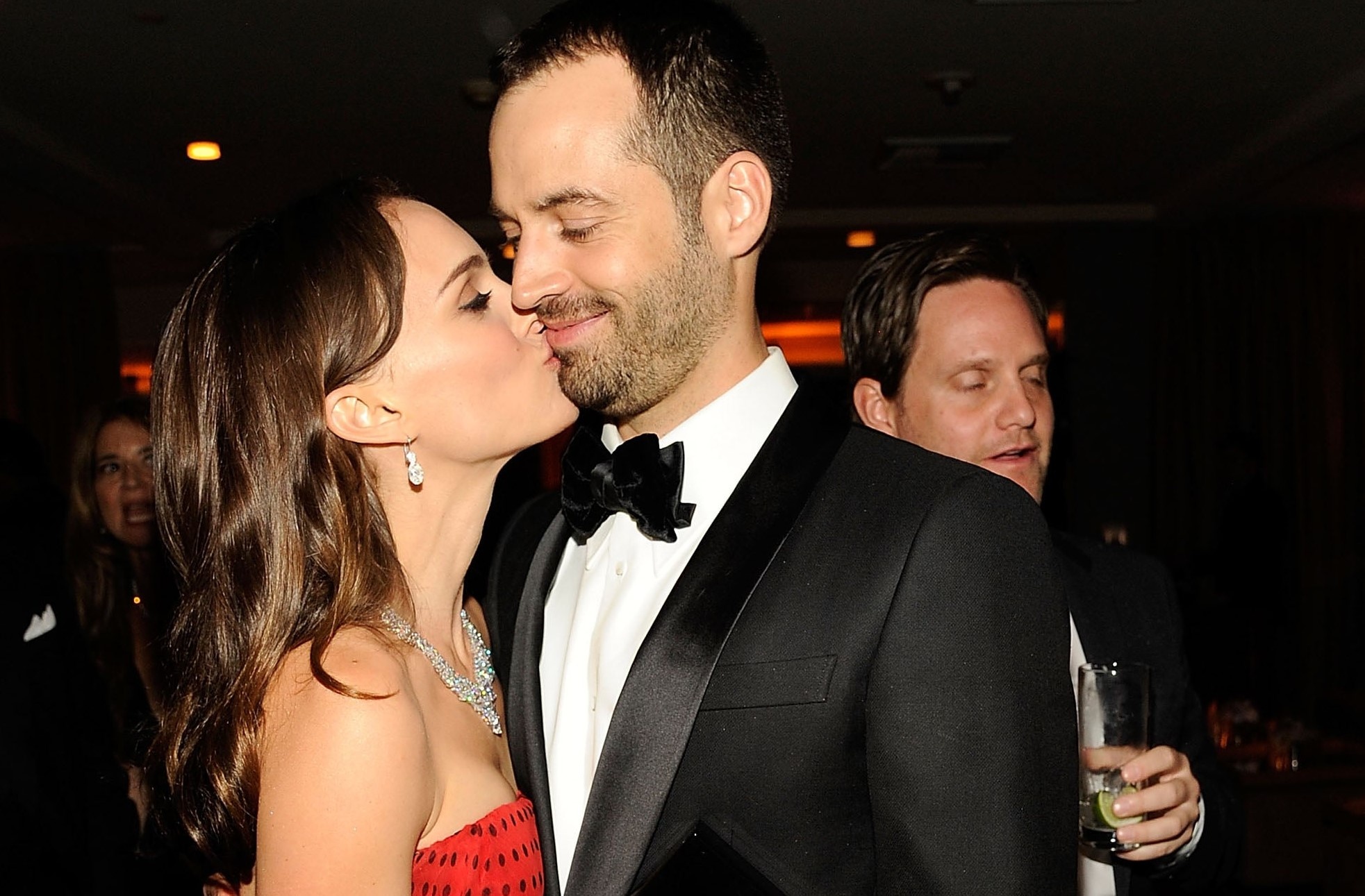 Khi sao hang A ket hon cung dao dien, nhan vien doan phim hinh anh