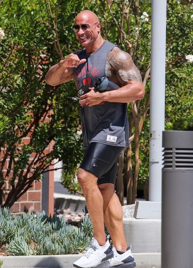 cảnh sát có ngoại hình giống The Rock ảnh 4 canh sat co ngoai hinh giong The Rock anh 4