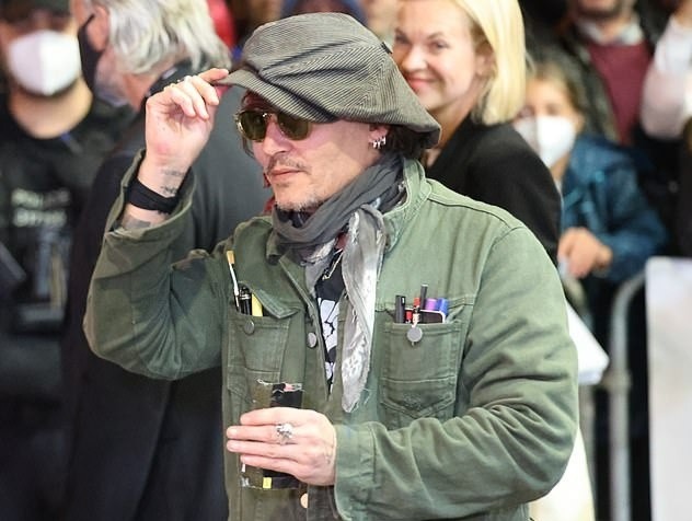 lan xuat hien hiem hoi cua Johnny Depp anh 3