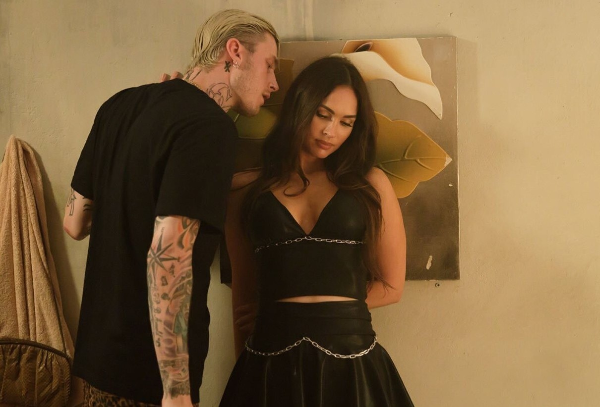 Megan Fox xuat hien sau bo phim tham hoa anh 2