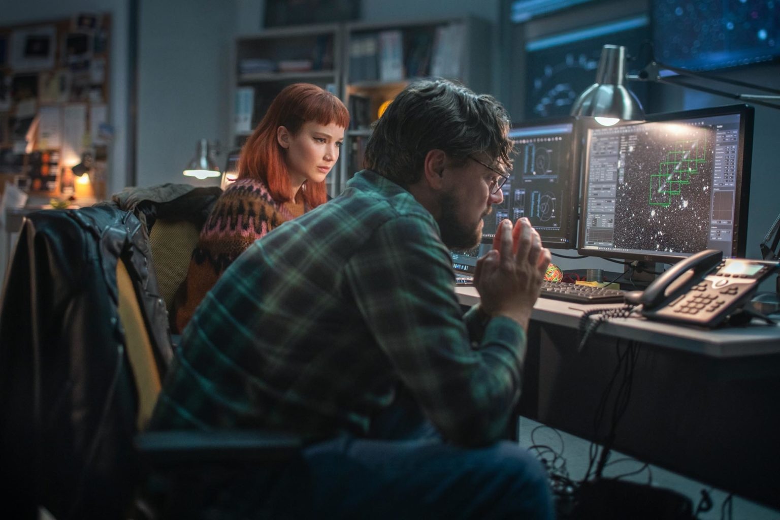 Jennifer Lawrence mang thai anh 2