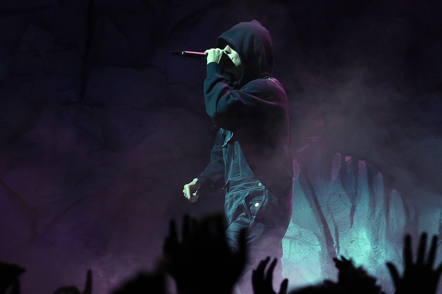 Justin Bieber thang lon tai MTV VMAs anh 8