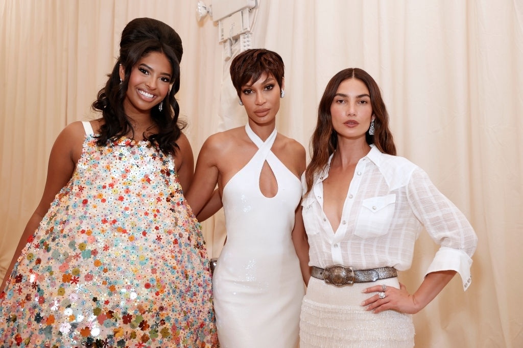 Hau truong Met Gala anh 9