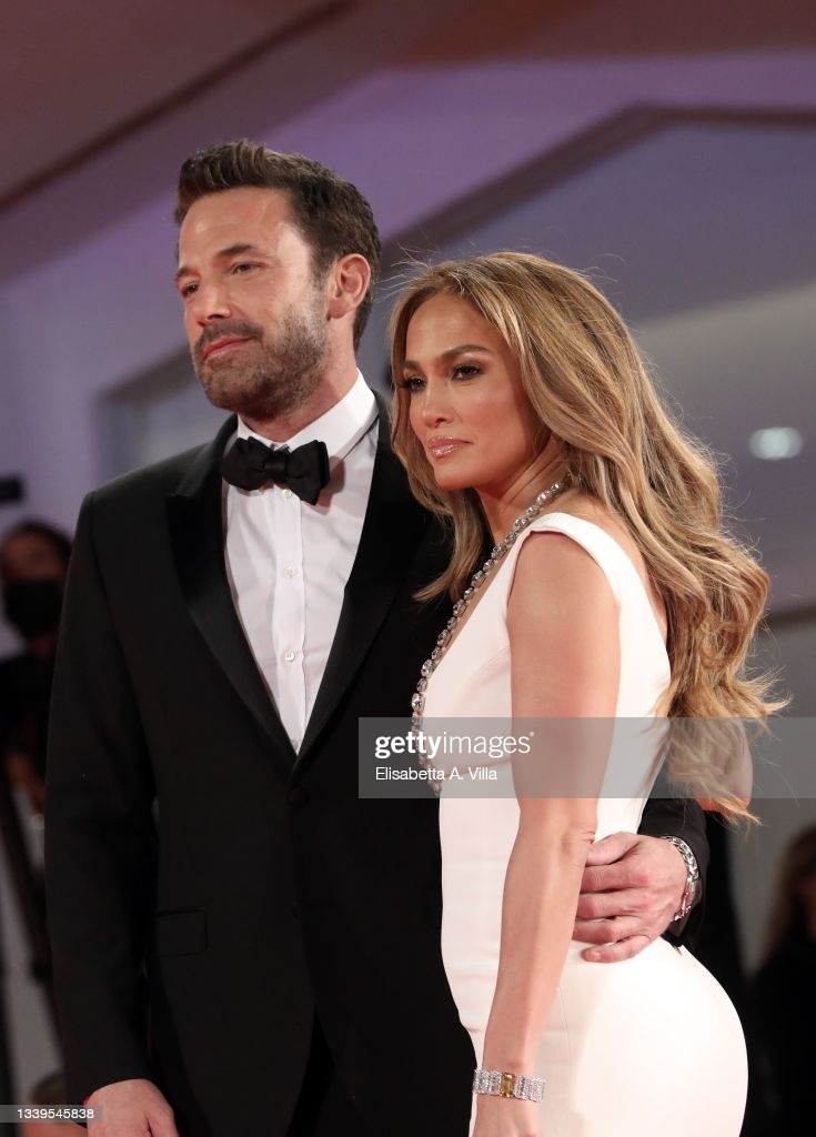 Ben Affleck va Jennifer Lopez gay chu y anh 7