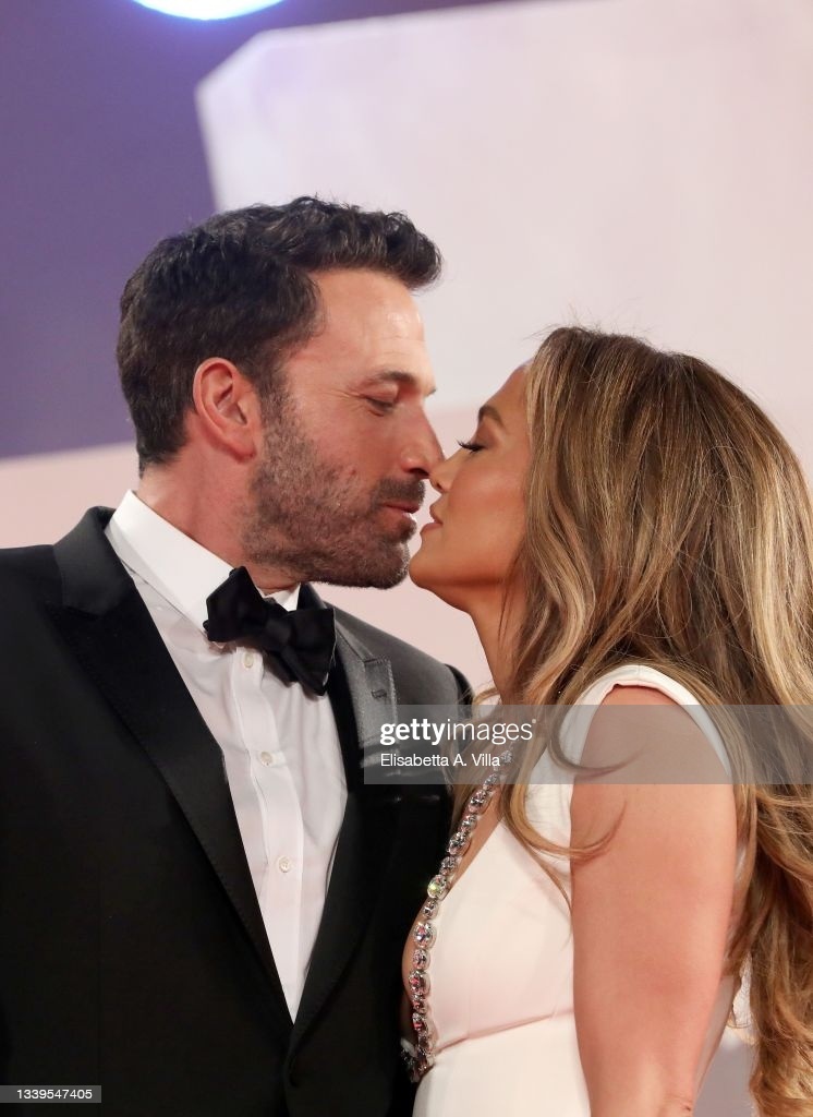 Ben Affleck va Jennifer Lopez gay chu y anh 6