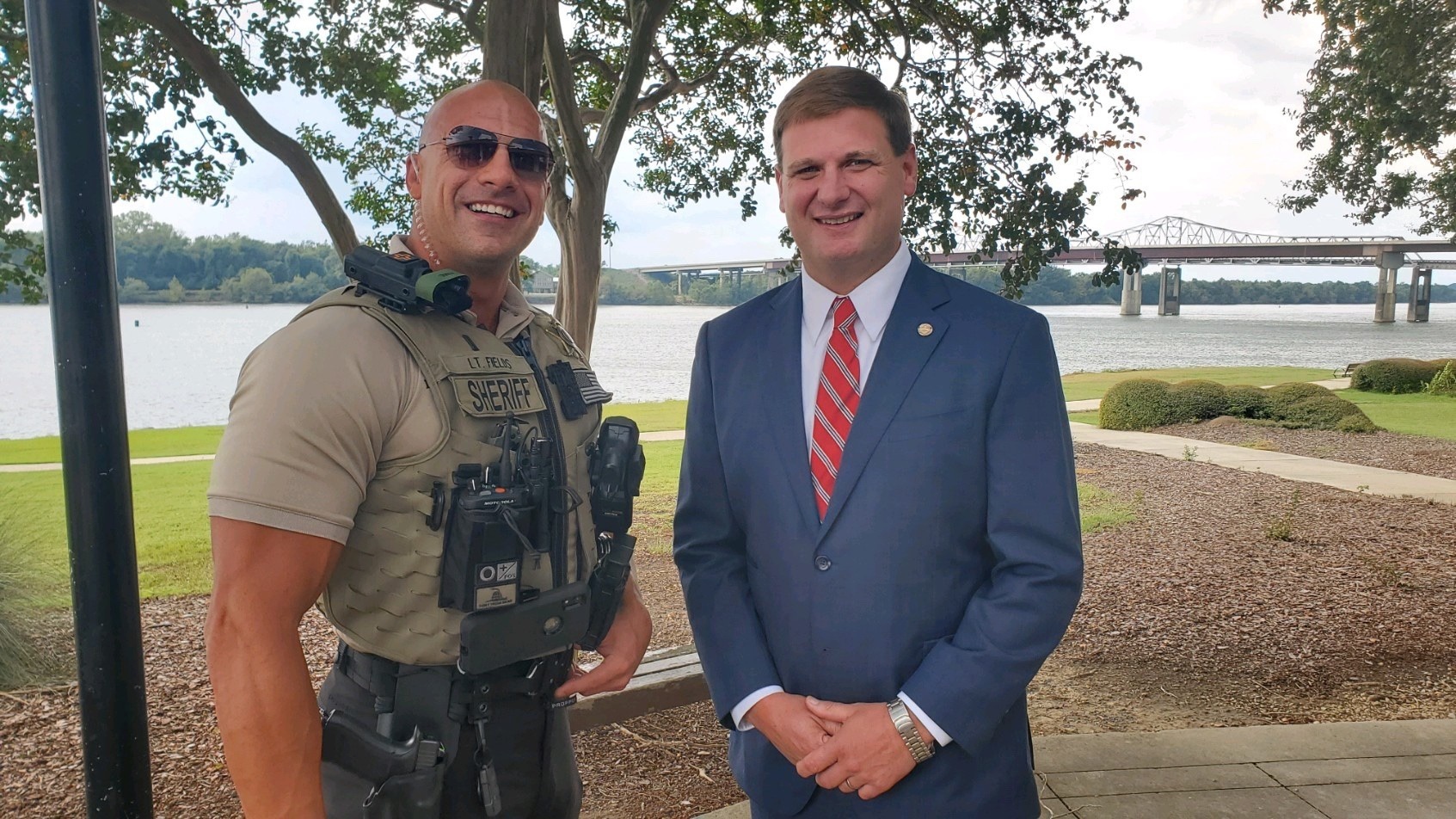 con sot The Rock anh 1