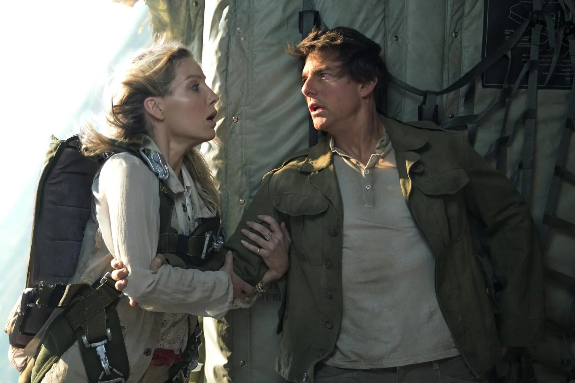 sao nu trong phim kinh di Malignant anh 3