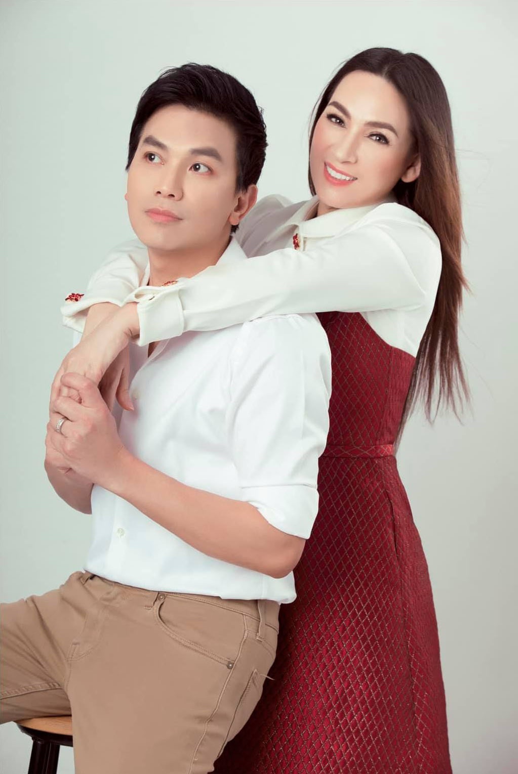 Phi Nhung qua doi anh 6