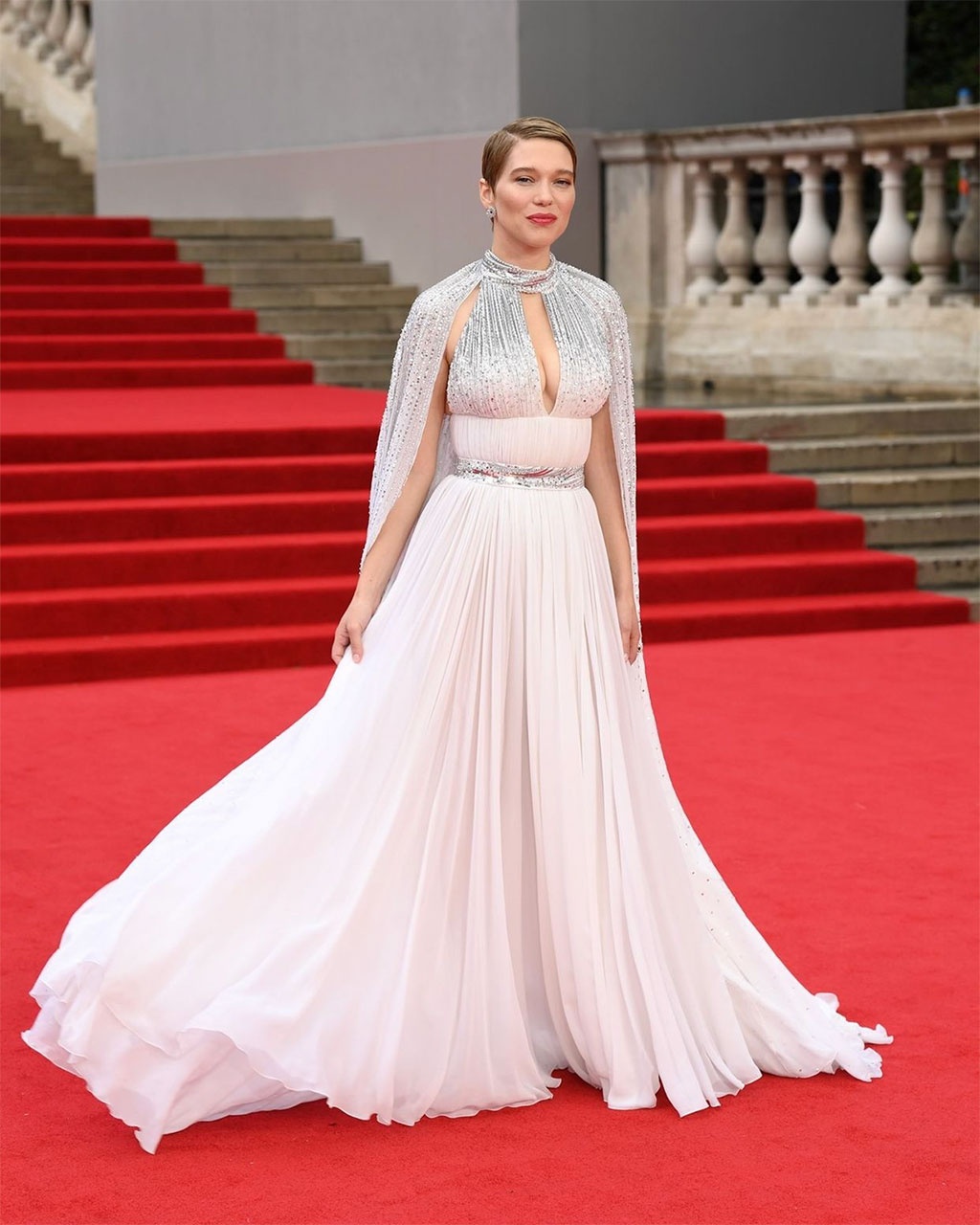 my nhan trong No Time to Die anh 9