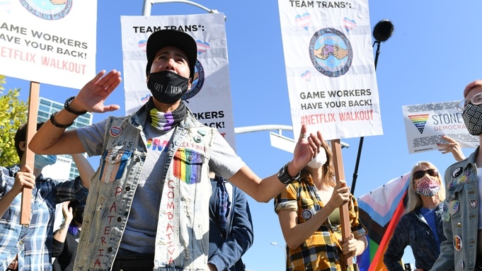 Nhan vien Netflix bieu tinh anh 3