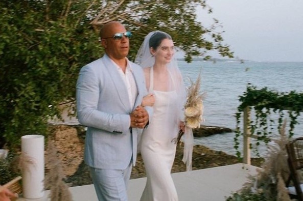 Vin Diesel lam chu hon cho con gai Paul Walker hinh anh