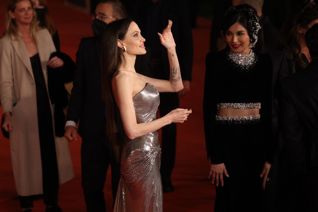 Angelina Jolie du le ra mat phim anh 2