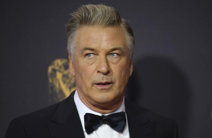 Alec Baldwin len tieng sau vu no sung gay chet nguoi hinh anh