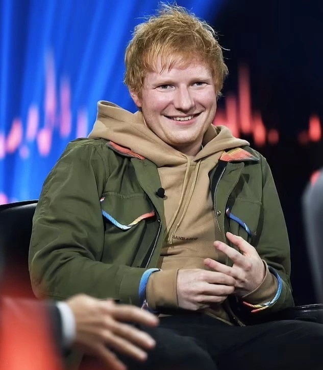 10 ca si tre giau nhat nuoc Anh anh 1