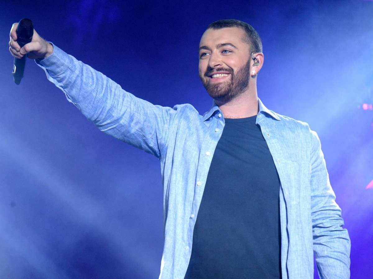 10 ca si tre giau nhat nuoc Anh anh 10