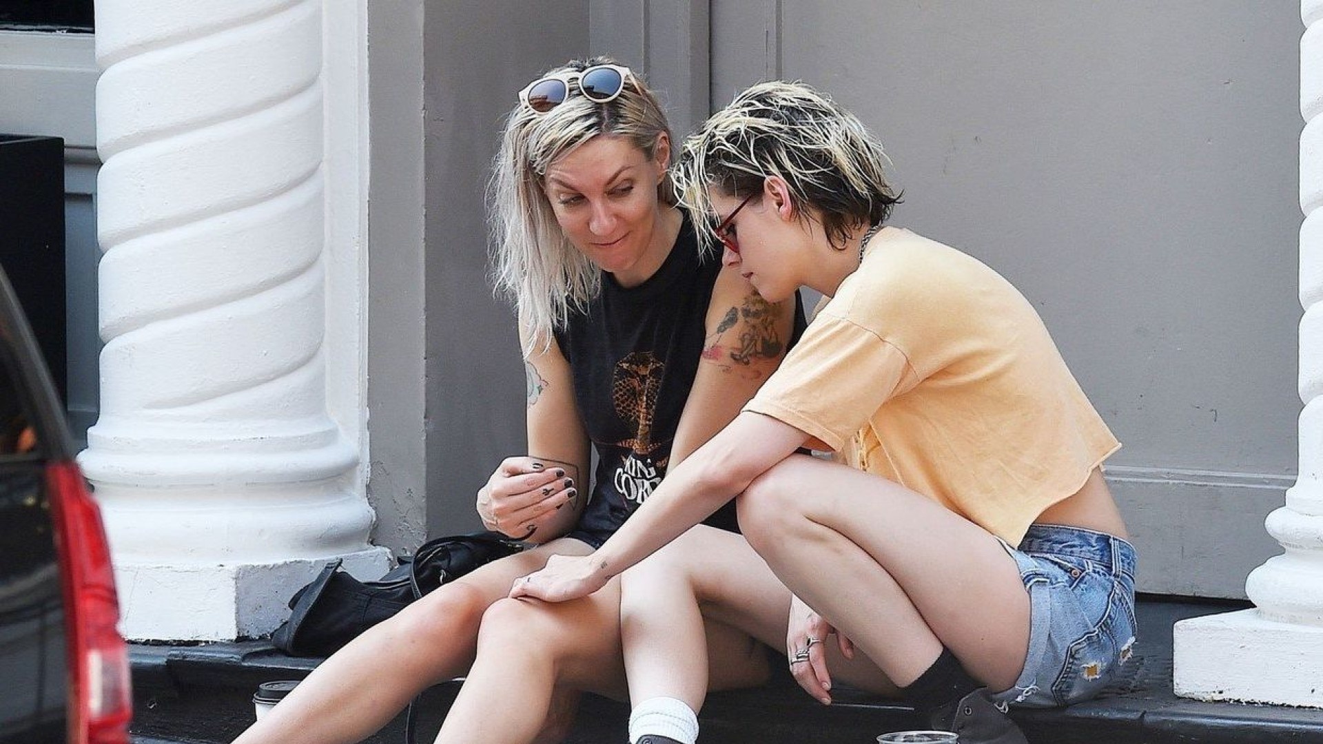 Kristen Stewart dinh hon anh 1