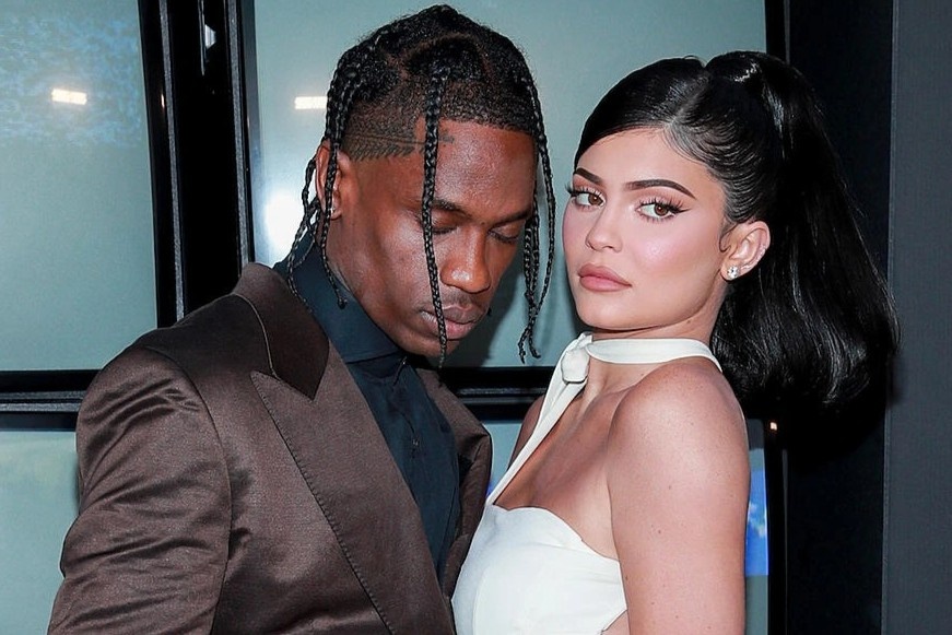 Kylie Jenner benh ban trai sau dem nhac co 8 nguoi chet hinh anh