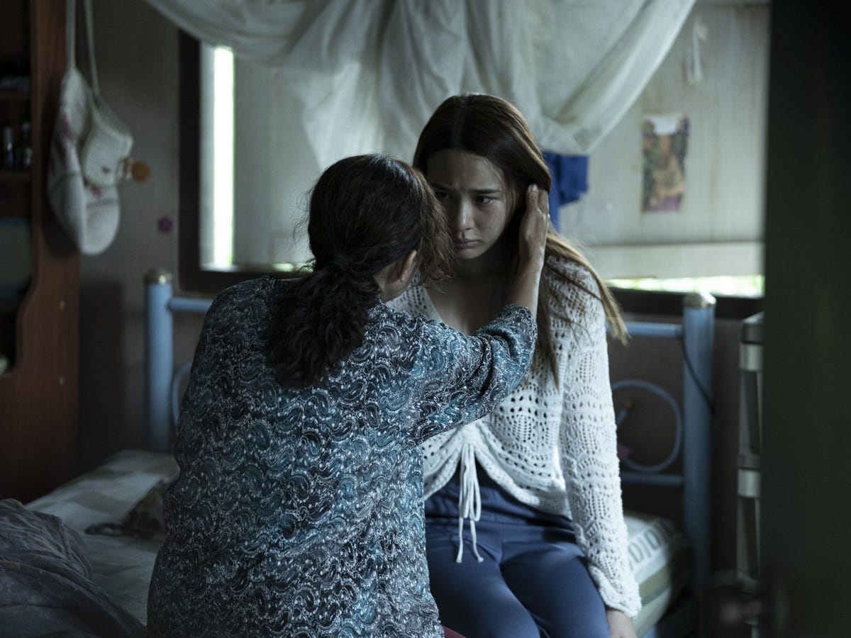 phim kinh di dang xem cua dien anh chau A anh 1