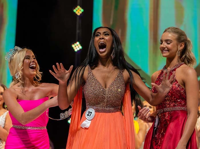 Miss Teen USA dang quang anh 3