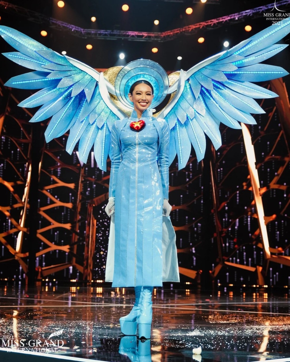 Thuy Tien dang quang Miss Grand anh 10