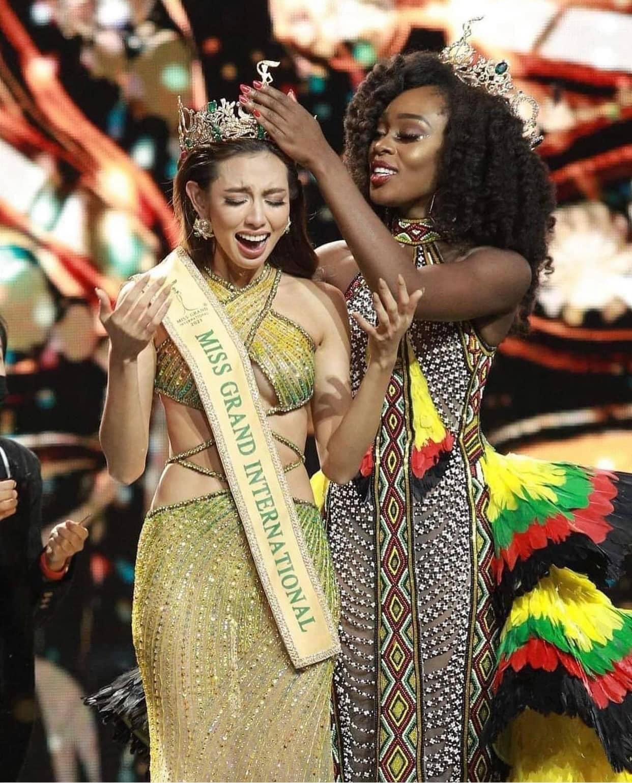 Thuy Tien dang quang Miss Grand anh 5