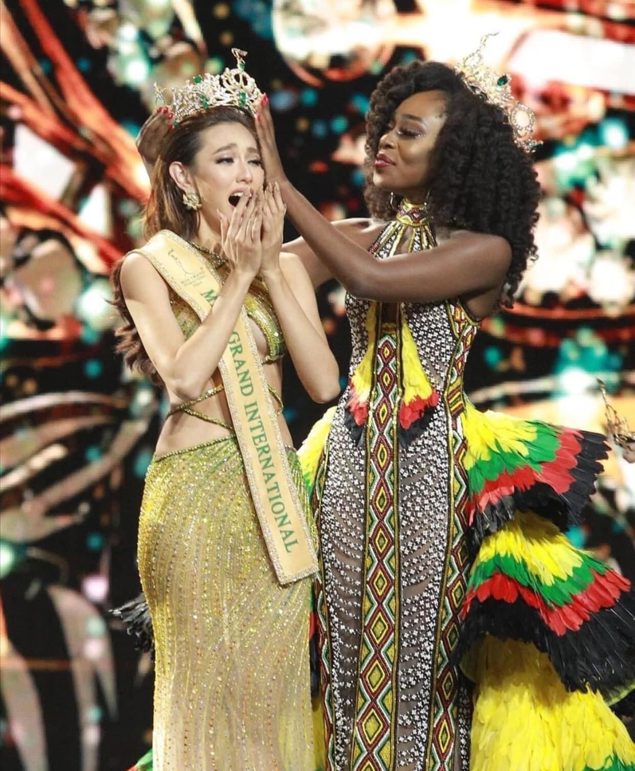 Thuy Tien dang quang hoa hau anh 1