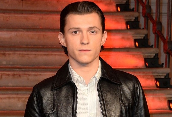'Nguoi Nhen' Tom Holland dang khung hoang tuoi 25 hinh anh
