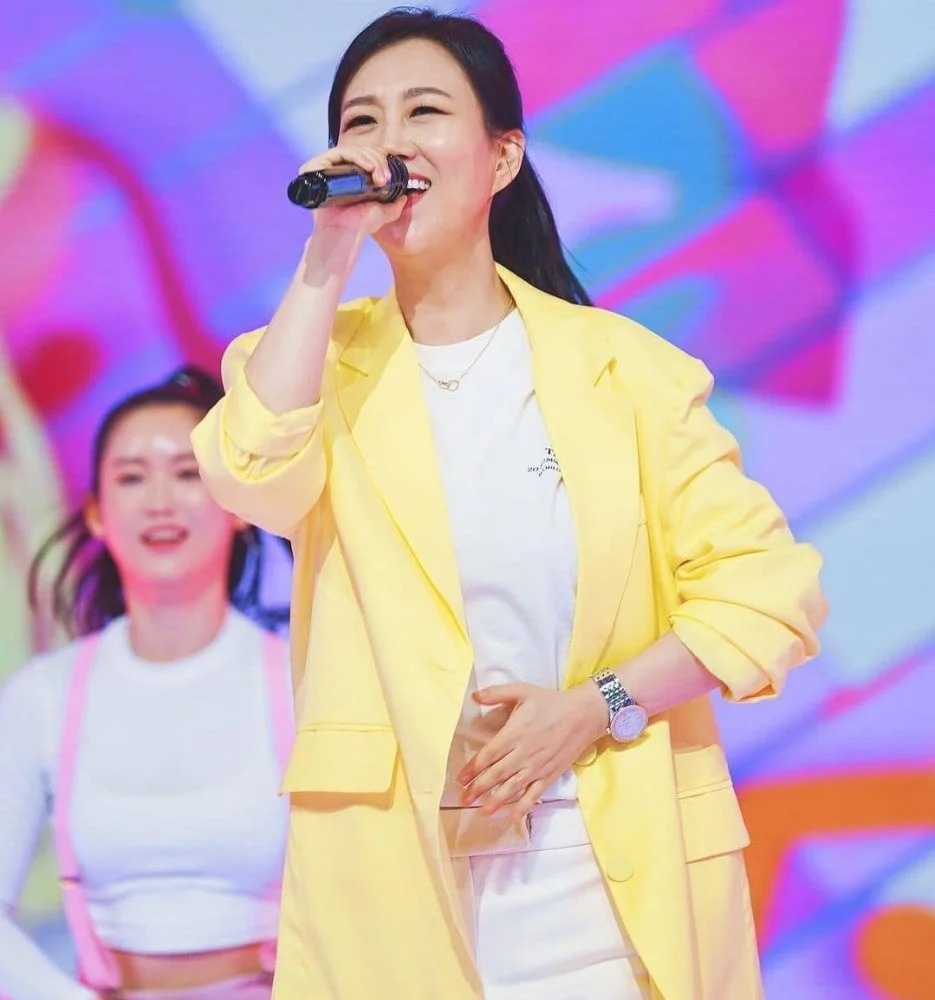 ngoi sao quyen luc cua showbiz Han anh 10