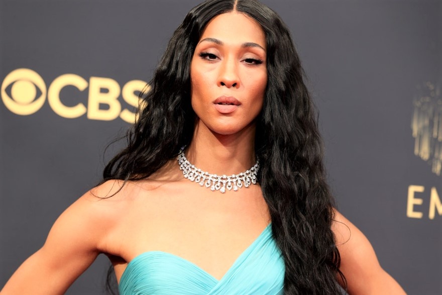 Dien vien chuyen gioi thang giai Qua cau Vang hinh anh