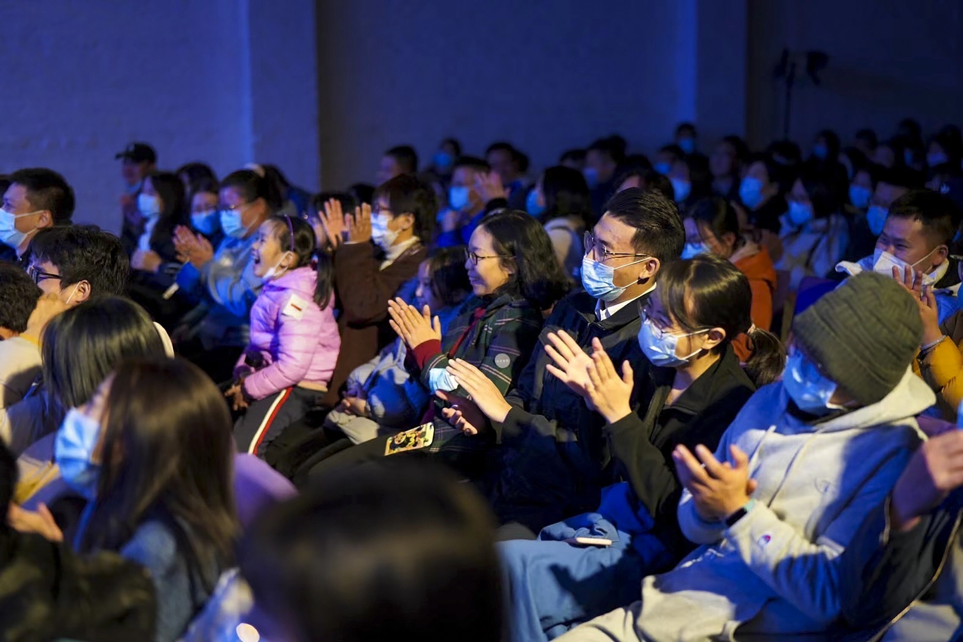 dien vien dang len o Trung quc anh 4