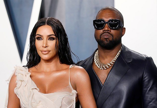 Kanye West va Kim Kardashian chi trich lan nhau hinh anh