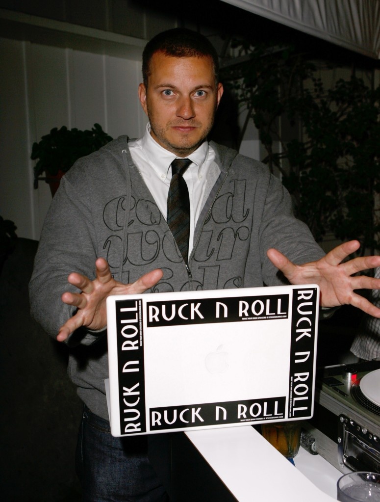 quan ly nghe si noi tieng qua doi anh 1