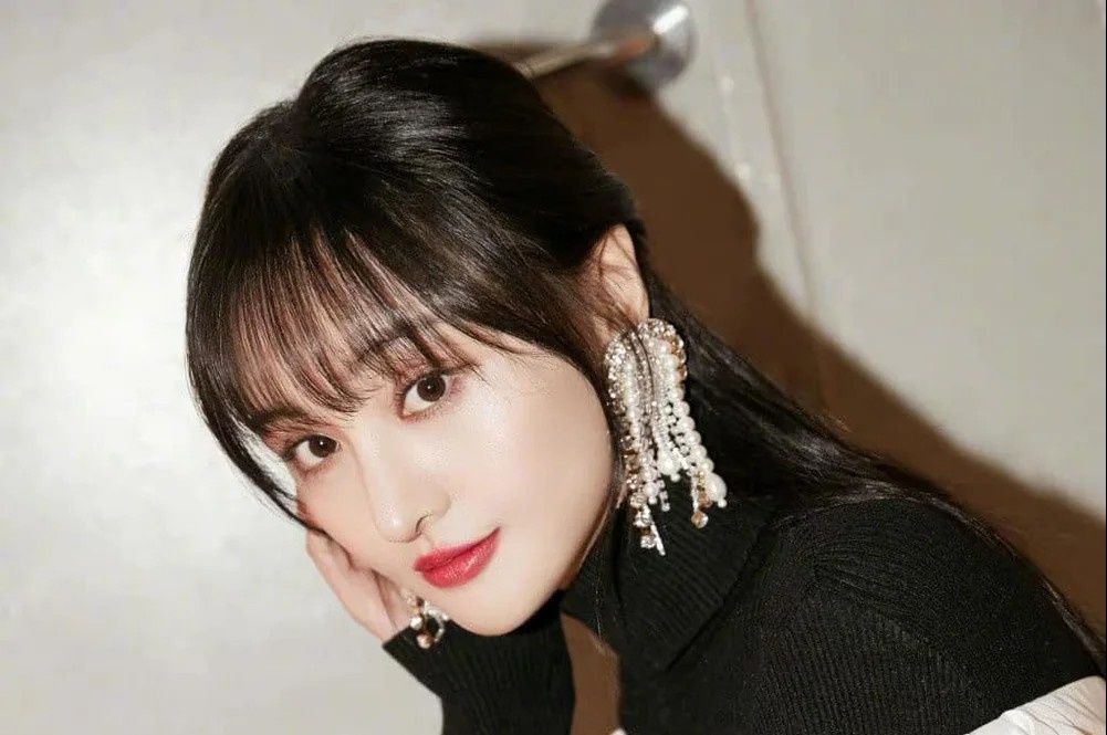 Sao hang A Trung Quoc bi siet thu lao hinh anh